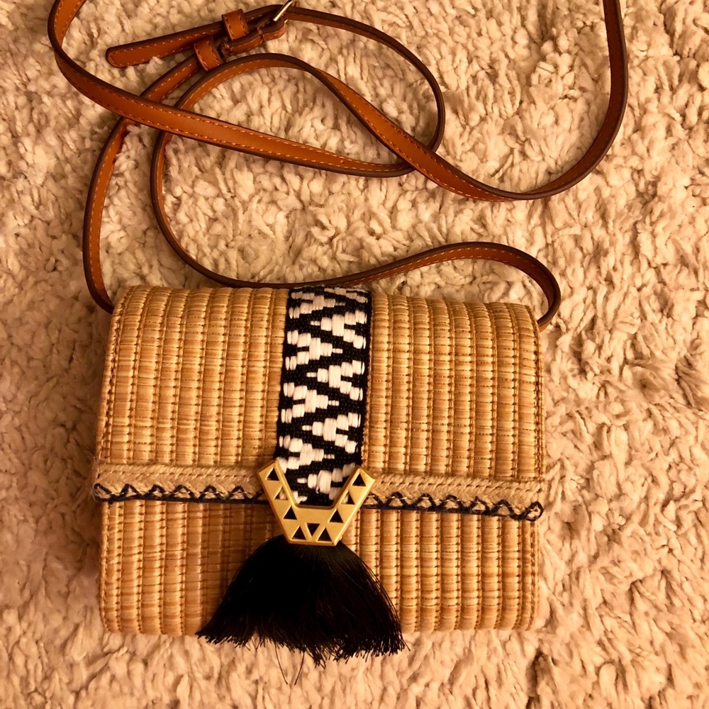 Straw clutch with shoulder strap
